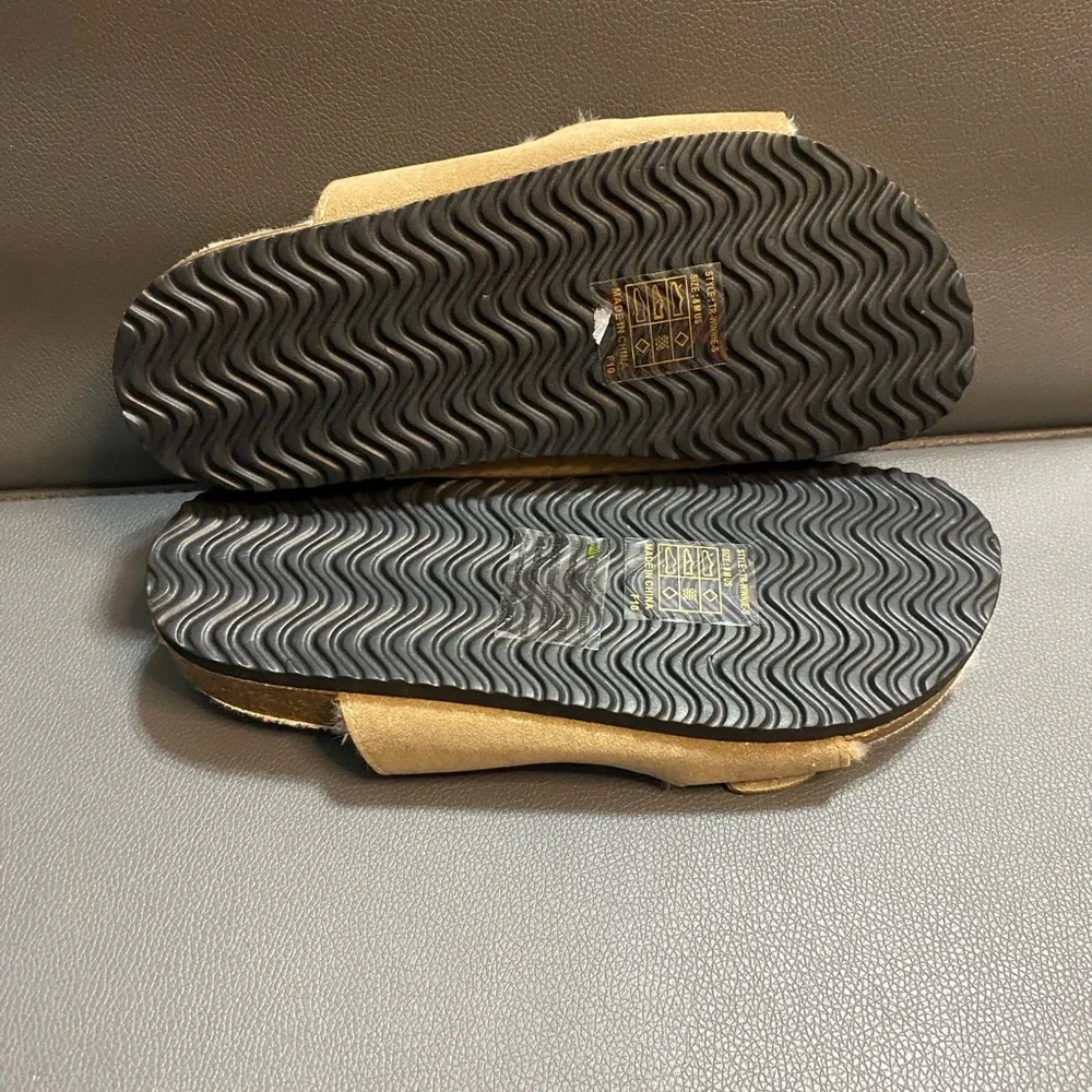 NWOT True Religion Winnie Footbed Sandals - Picture 3 of 4